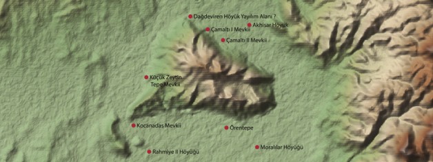 Akhisar, Karahöyük Dağı ve Çevresinde Tespit Edilen Höyük ve Yamaç Yerleşimleri